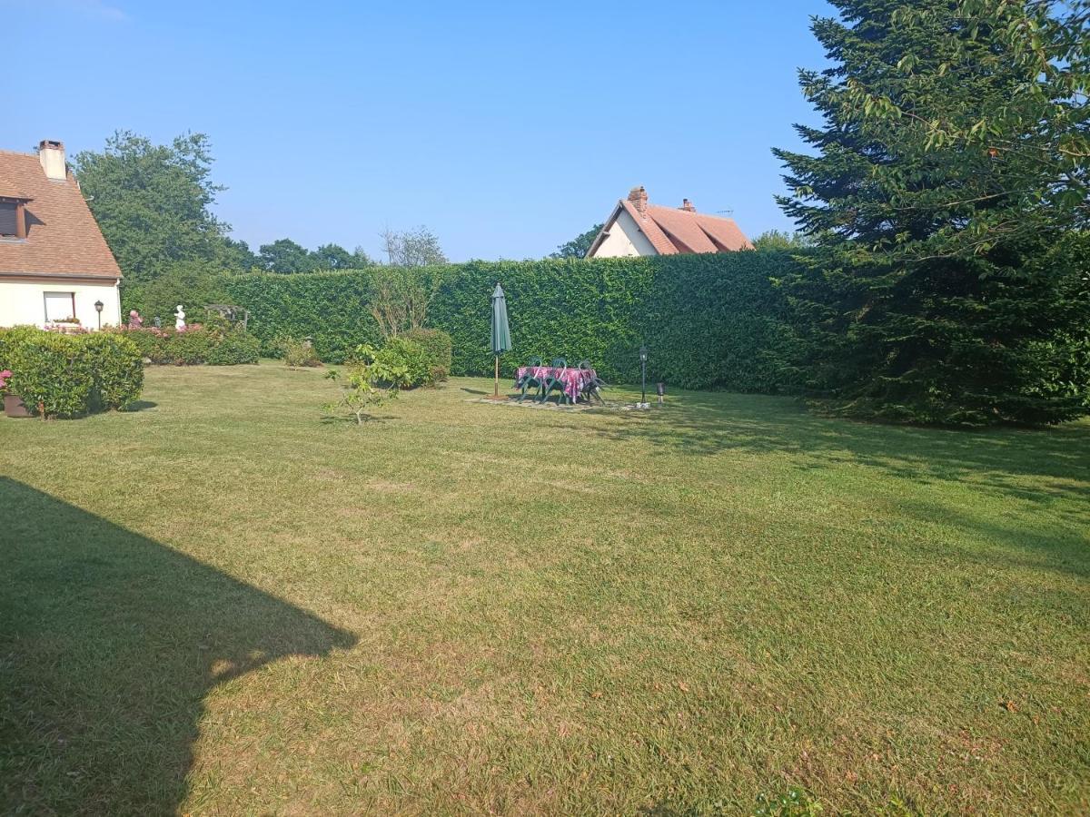 Chalet & Spa Sur La Cote Fleurie آوبيرفيل المظهر الخارجي الصورة
